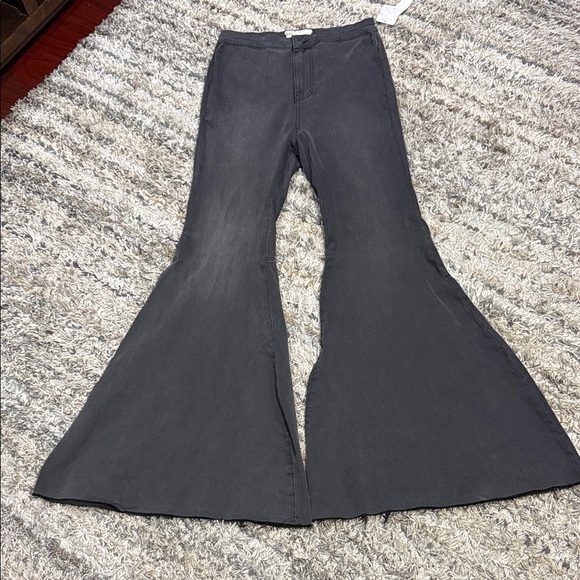 Free People Denim - NWT Free People gray high rise flare  pants 28R OB826352